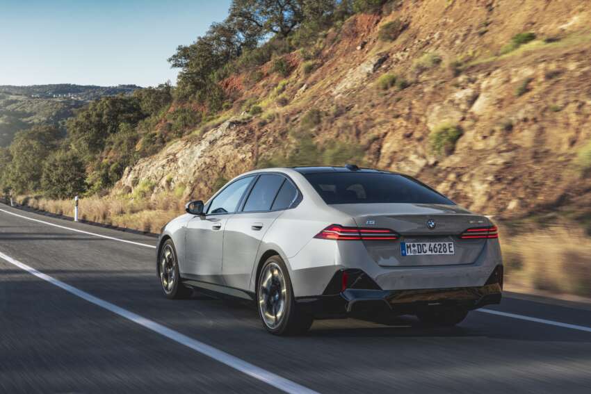 BMW i5 and 2024 BMW 5 Series G60 – M60 xDrive with up to 601 hp; AirConsole brings in-car gaming 1617715