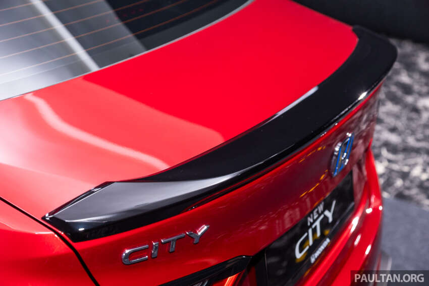 Honda City <em>facelift</em> 2023 dilancar di M’sia — lima varian termasuk hibrid, Honda Connect, dari RM84,900 1654359