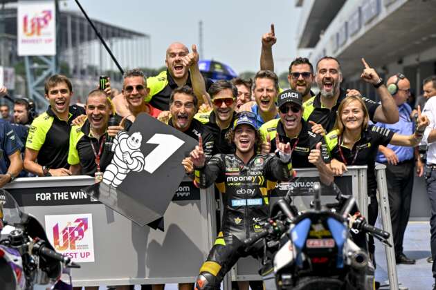 2023 MotoGP: Bezzechi wins inaugural Indian MotoGP
