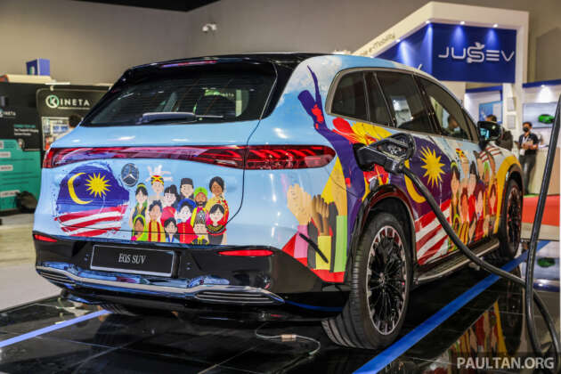 Mercedes-Benz EQS SUV on display at EVM Asia 2023 – AMG Line specification, seven-seat configuration