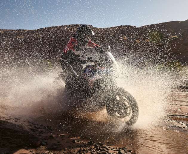 BMW R1300 GS dalam teaser, didedah 28 September