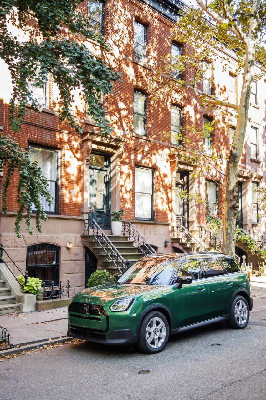 2024 MINI Countryman Electric debuts – single- and dual-motor EV powertrains; up to 313 hp, 462 km range 1670772