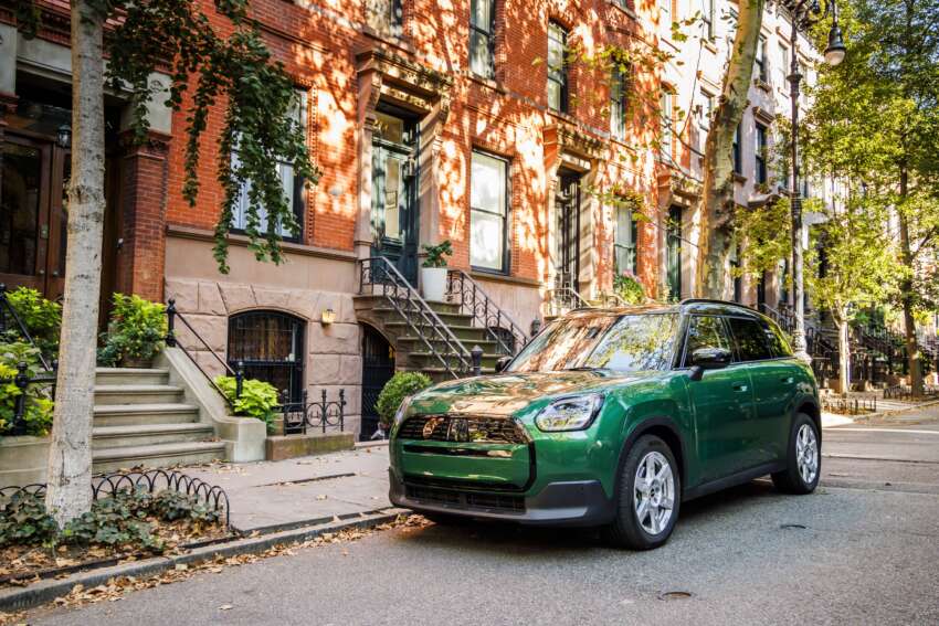 2024 MINI Countryman Electric debuts – single- and dual-motor EV powertrains; up to 313 hp, 462 km range 1670799