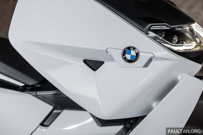 REVIEW: BMW Motorrad CE 04 – riding the electric skateboard, priced at RM59,500 in Malaysia 1682263