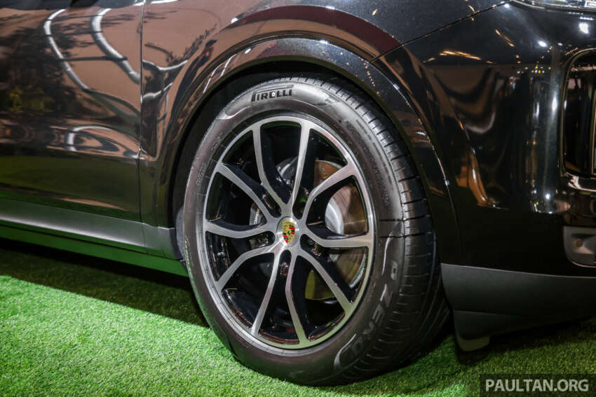 2024 Porsche Cayenne E3 facelift CKD launched in Malaysia; more power, new look inside/out; RM600k 1676055