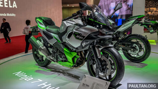 Kawasaki Ninja 7 Hybrid tampil di Tokyo, kuasa 69 PS