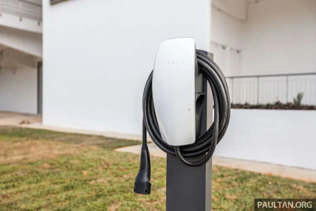 Tesla Wall Connector can only be used to charge Teslas – charging other EVs will void warranty