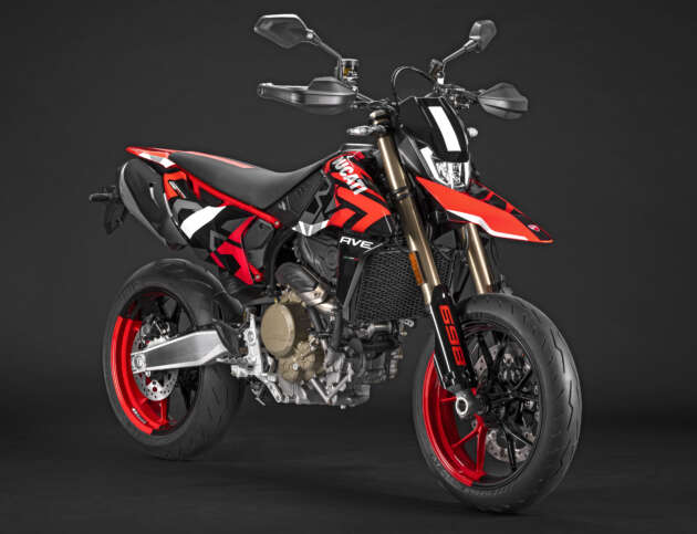 Ducati Hypermotard 698 Mono – more fun with one