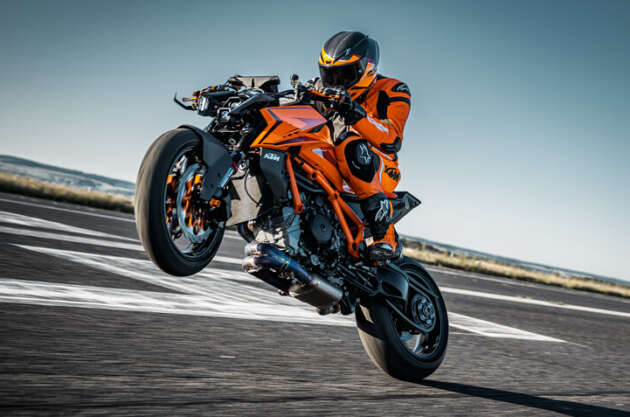 KTM 1390 Super Duke R 2024 – penampilan baru, enjin dinaik taraf menjadi 1,350 cc, elektronik dipertingkat