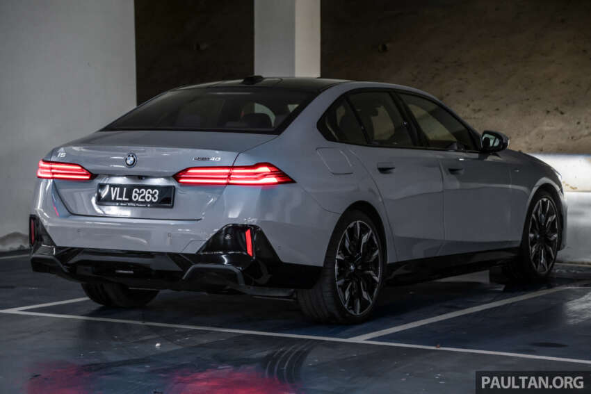 2024 BMW i5 eDrive40 Malaysian review – 582 km range; fr RM400k; is the first-ever 5 Series EV good? 1711073