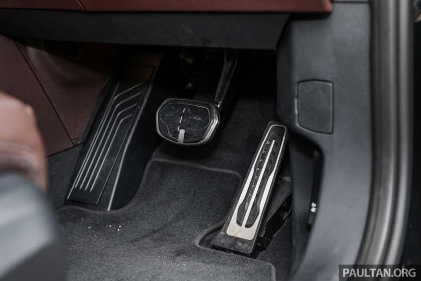 2024 BMW iX1 xDrive30 Malaysian review – fr RM276k; 440 km range; how good is the first-ever X1 EV? 1720627