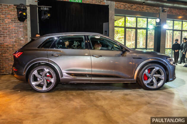 Audi SQ8 e-tron, Sportback e-tron dilancar — 3 motor elektrik, hingga 471 km, 503 PS/973 Nm; dari RM520k