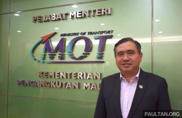 Budi95 excludes 900,000 foreigners with Malaysian driving licences, saving Malaysia billions of RM – Loke