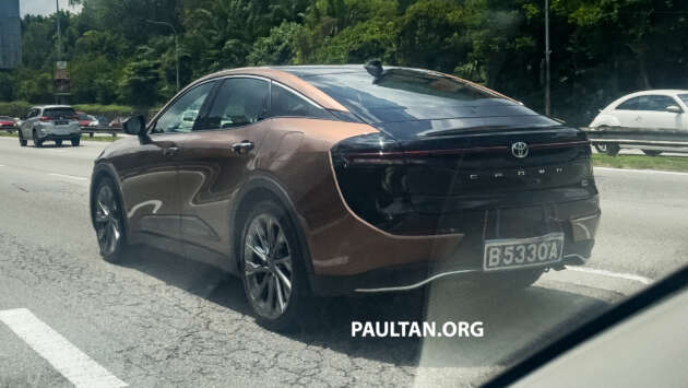 Toyota Crown Hybrid 2024 dijumpai atas jalan di M’sia