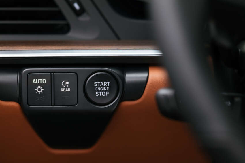 992 Porsche 911 facelift debuts with first-ever hybrid system – 541 PS/610 Nm Carrera GTS with T-Hybrid 1771696