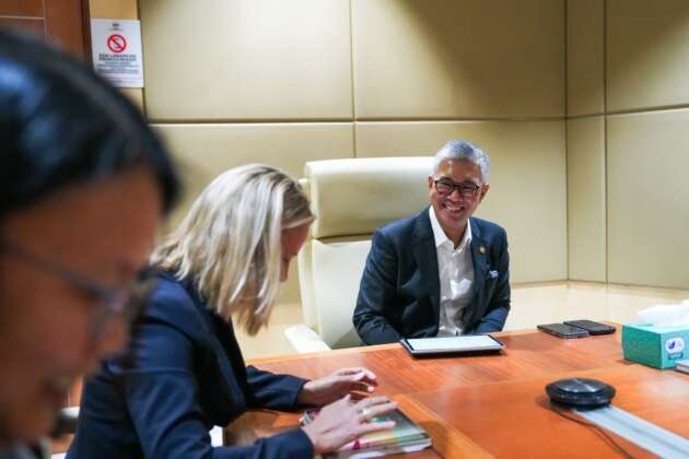 Volkswagen aims to make Malaysia an export hub for region, plans to assemble EVs here – Tengku Zafrul