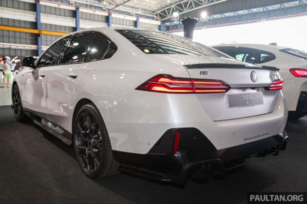 BMW i5 Limited Edition 2024 Auto Bavaria — aksesori M Performance RM100k, 22 unit sahaja; RM450k