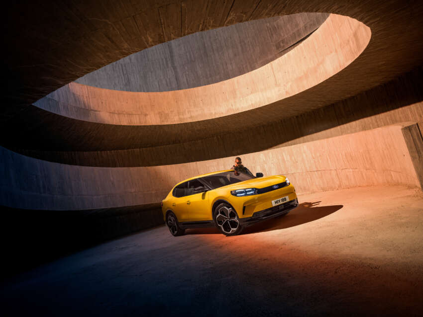 2024 Ford Capri revealed by Eric Cantona – classic coupe now reborn as an electric SUV, based on a VW 1788687