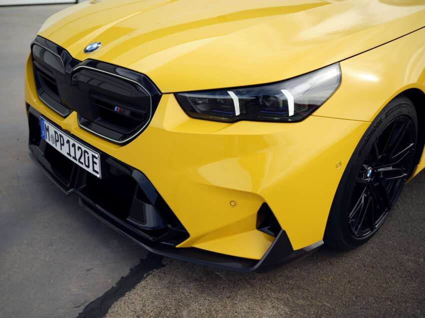 2024 BMW M5 G90 gets M Performance Parts – carbon fibre bodykit, matte black decals for 727 PS PHEV 1795598