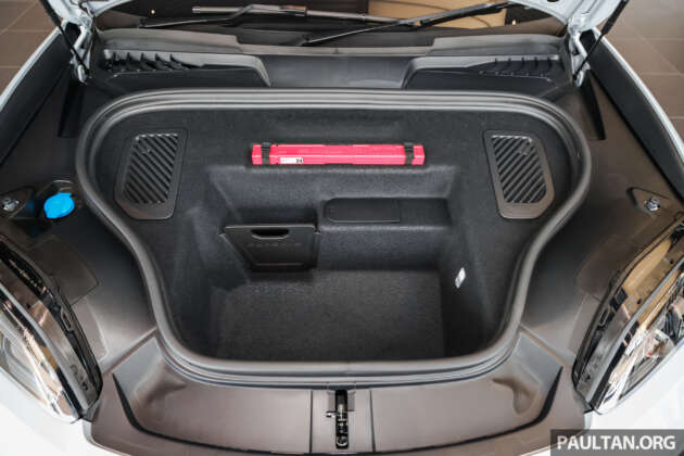 Porsche Macan Turbo 2024 di Malaysia — 639 PS, 0-100 km/j 3.3 saat, jarak 591 km WLTP; dari RM635k