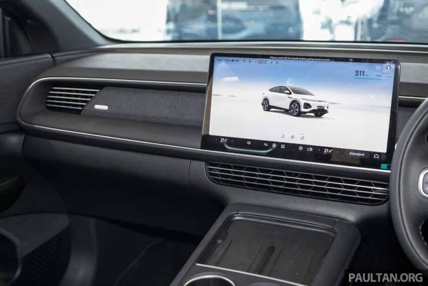 2024 Xpeng G6 launched in Malaysia – cheaper than Tesla Model Y; up to 570 km EV range; from RM166k 1809113