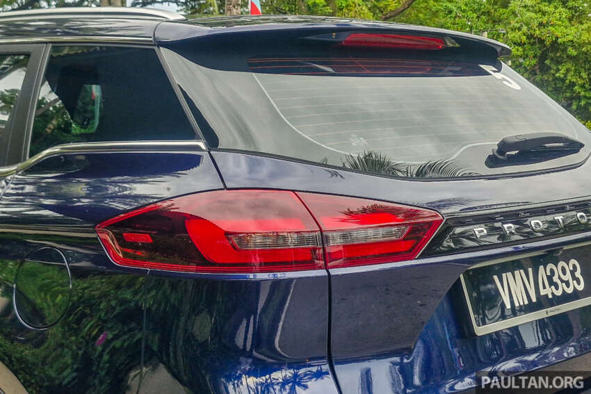 Unattached Photo Post 10 1822968