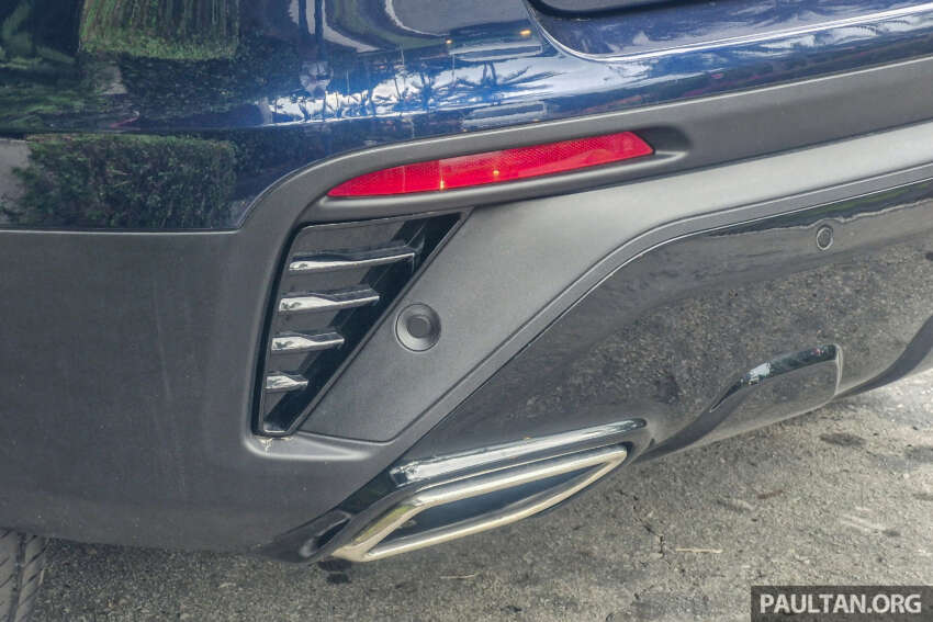 Unattached Photo Post 10 1822969