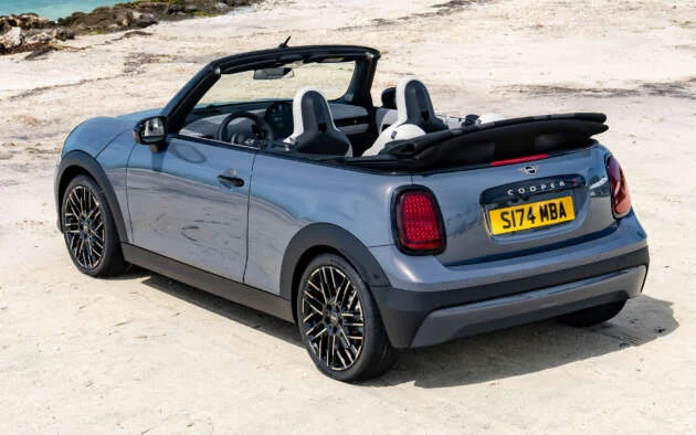 2025 MINI Cooper Convertible now in Malaysia – open top F67 is not an EV, 2.0T with 204 hp/300 Nm, RM319k
