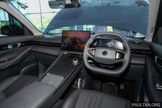 Proton eMas 7 hanya hadir dengan dalaman hitam penuh – tema putih yang tular hanya prototaip