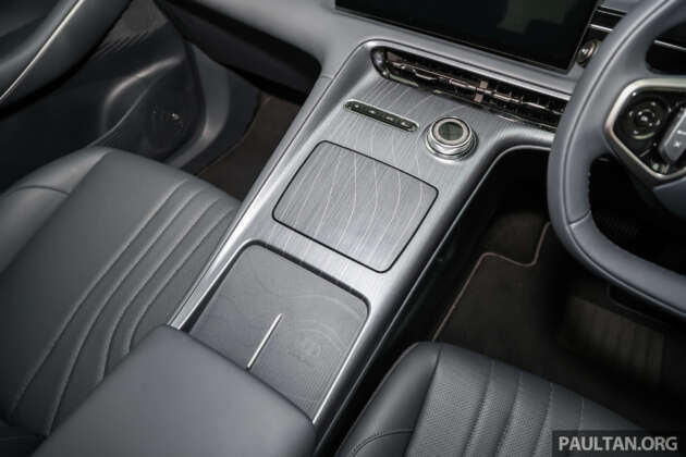 Proton eMas 7 2025 — tanggapan awal pemanduan