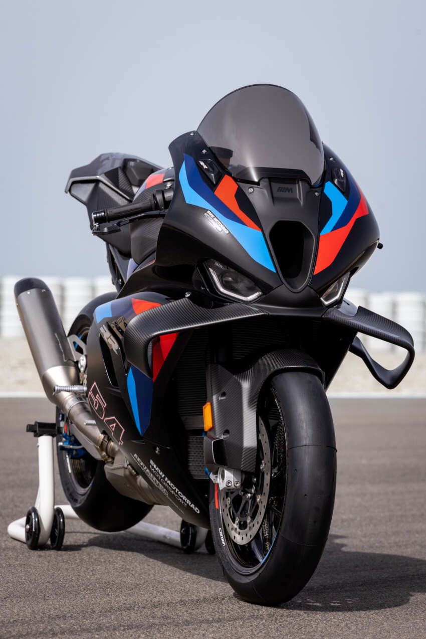 2025 BMW Motorrad M1000RR, S1000RR super bikes updated – 218 hp, slide control, new fairing 1843539
