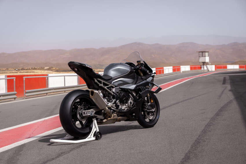 2025 BMW Motorrad M1000RR, S1000RR super bikes updated – 218 hp, slide control, new fairing 1843588