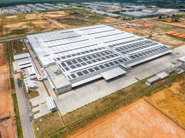 Mercedes-Benz buka hab logistik serantau di Johor – bekalkan komponen alat ganti untuk Asia Tenggara