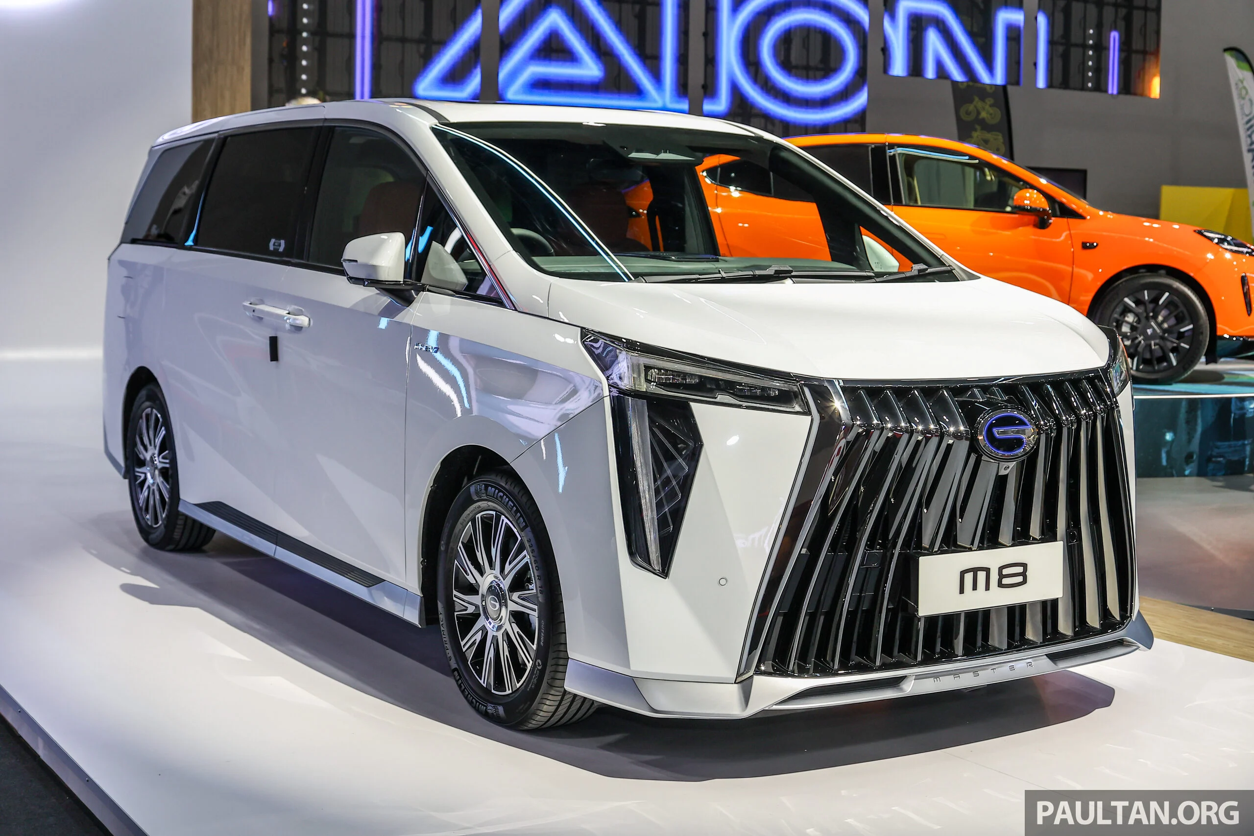 GAC M8 PHEV MPV previewed in Malaysia, Q1 launch?