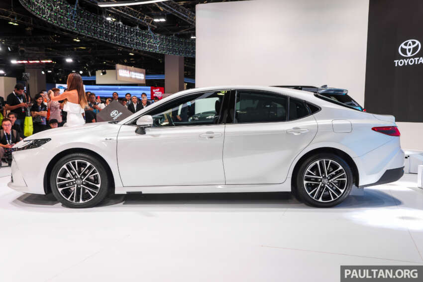 2025 Toyota Camry XV80 launched in Malaysia – 2.5 hybrid, 230 PS, 1,250 km range, TSS 3.0, RM248,800 1858286