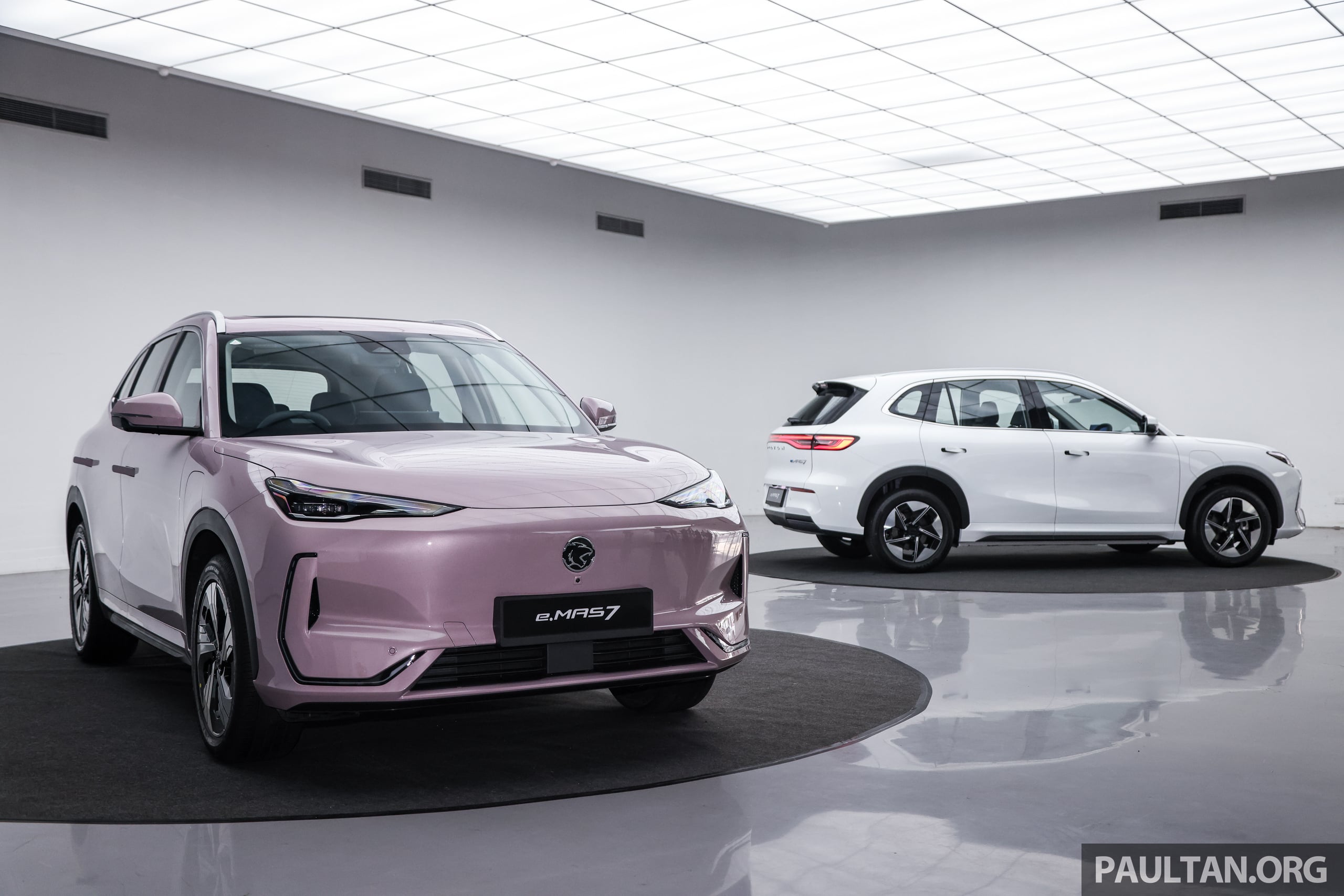 Proton eMas 7 EV RM4k rebate, launch package incl 5-yr unlimited internet extended to first 6,000 customers