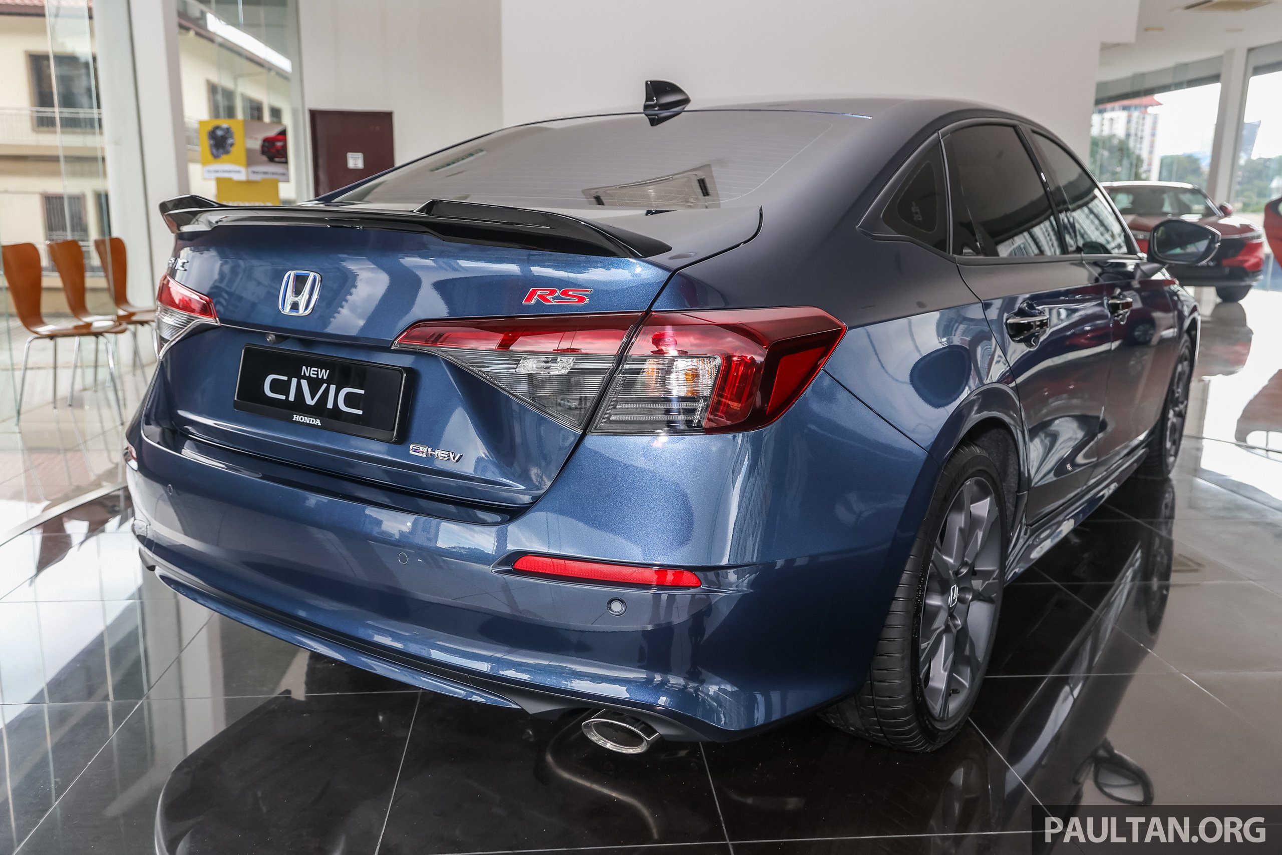 2025 Honda Civic facelift – new Canyon River Blue Metallic exterior colour replaces Lunar Silver Metallic