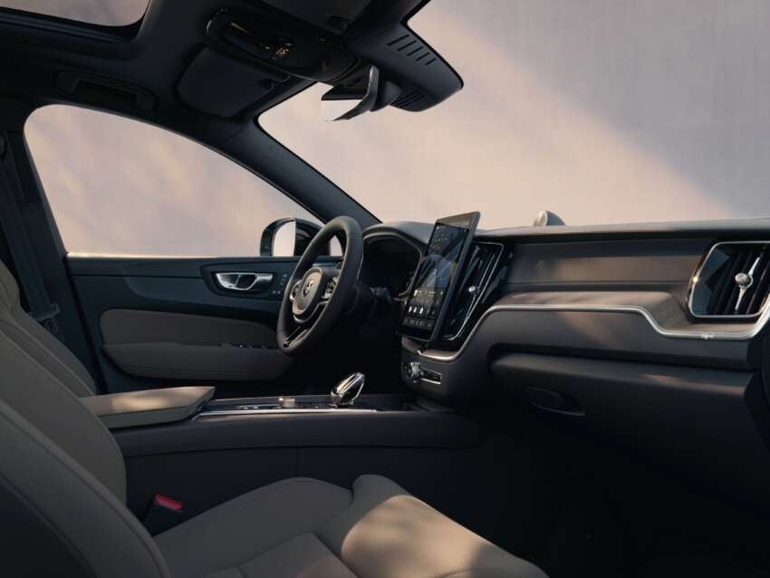 2026 Volvo XC60 facelift – new grille, wheels; 11.2-inch infotainment with Google built-in, revised interior 1882536