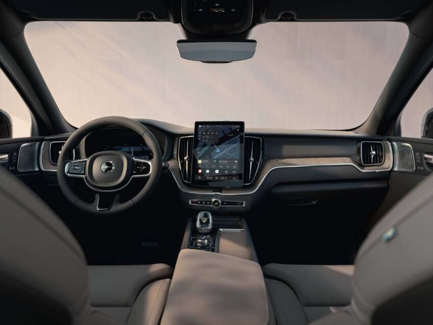 2026 Volvo XC60 facelift – new grille, wheels; 11.2-inch infotainment with Google built-in, revised interior 1882539