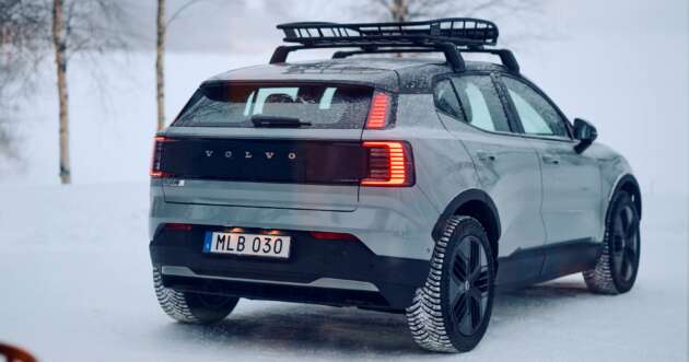 Volvo EX30 Cross Country – compact EV gets rugged; raised ride height, all-terrain tyres; 427 km range WLTP
