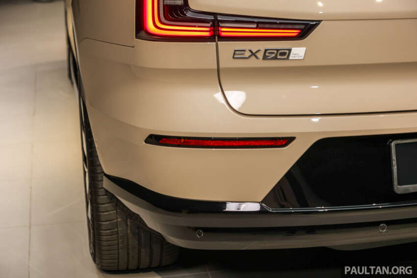 2025 Volvo EX90 and XC90 facelift open for booking – both 590 km EV and PHEV 7-seaters at RM450k est 1890958