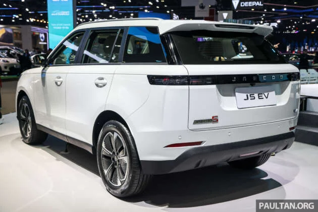 Bangkok 2025: Jaecoo J5 EV shown with 211 PS, 288 Nm, 470 km NEDC range; coming to Malaysia Q4 2025?