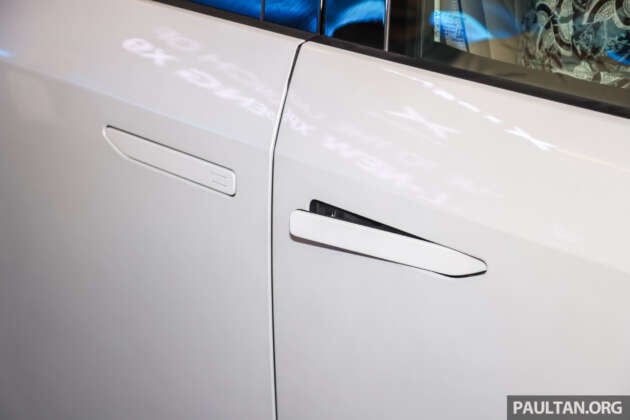 China bans hidden door handles from January 1, 2027