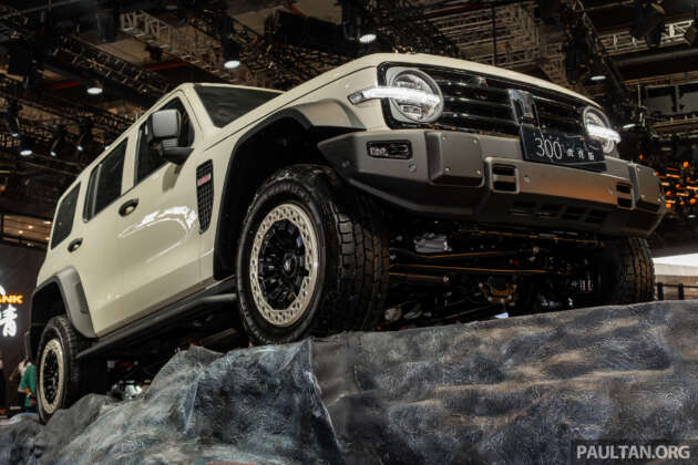 GWM Tank 300 Hooke shown in Shanghai – hardcore off-roader with solid axles and possible V8 power