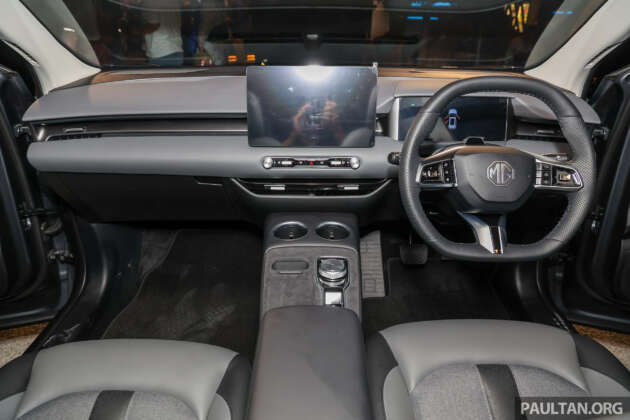 MG S5 EV dipertonton di Malaysia – lawan Proton eMas 7, 170 PS/250 Nm,RWD, bermula RM115k
