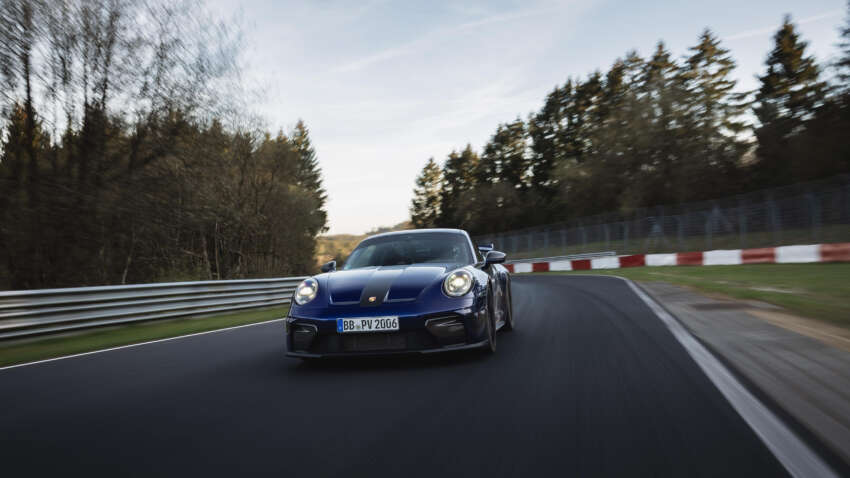 2025 Porsche 911 GT3 with manual gearbox, Weissach package sets new Nurburgring record – 6:56.294 min 1903395