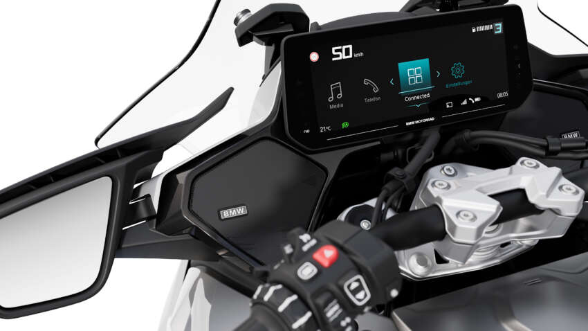 2025 BMW Motorrad R1300 RT sports-tourer unveiled 1908032