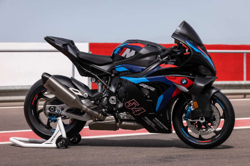 BMW Motorrad teases concept superbike for May 23 1916170