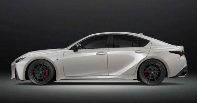 2025 Lexus IS 500 Ultimate Edition for North America – 500 units; Brembo brakes, exclusive design touches