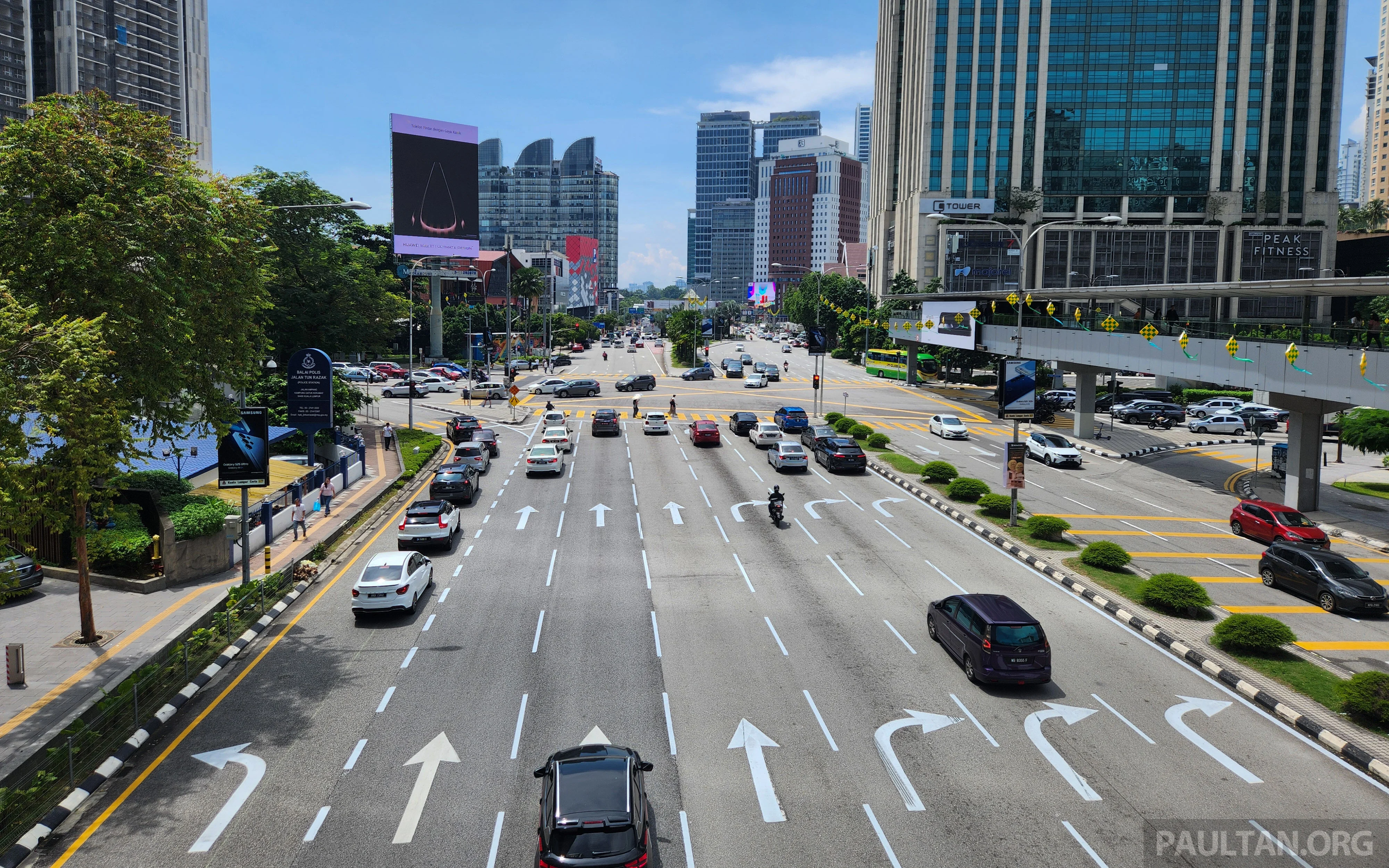 Works minister urges use of AI for road maintenance